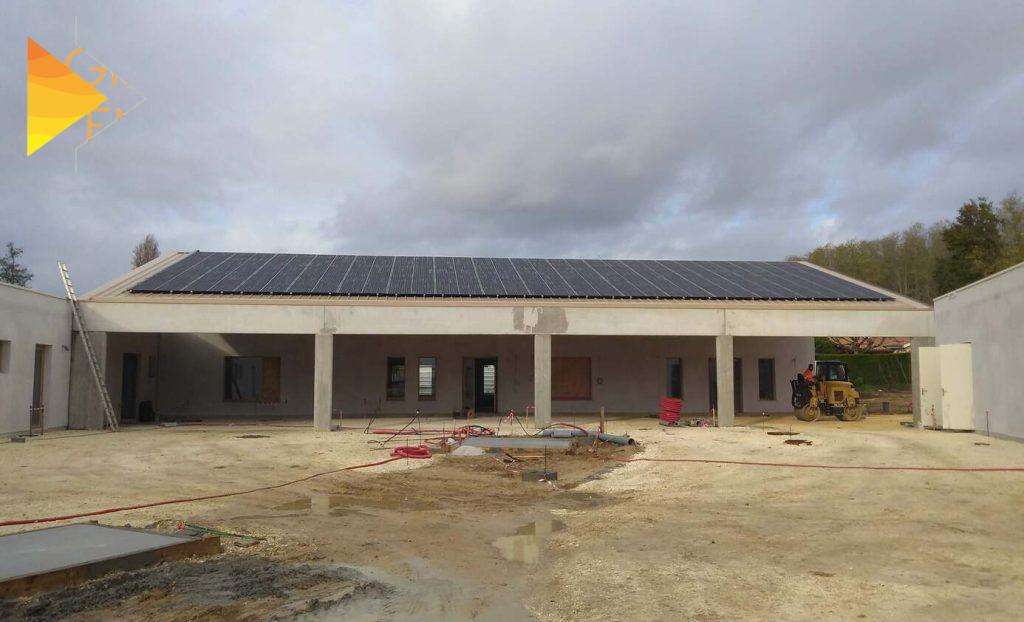 toiture en construction à castelanu de médoc