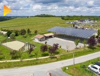 vue d'une ombrière à Capian